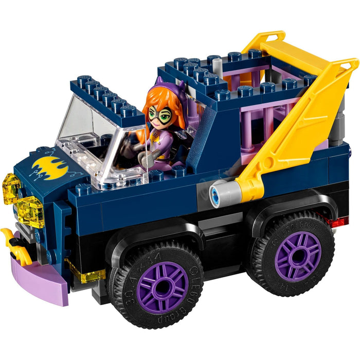 LEGO DC Super Heroes Girls 41237 Batgirl Secret Bunker
